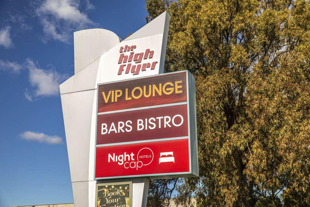 Nightcap At High Flyer Hotel Банкстаун Екстер'єр фото